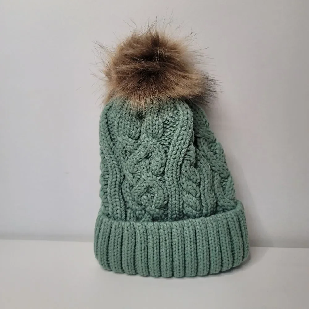 Cable knit vegan fur pom pom beanie hat